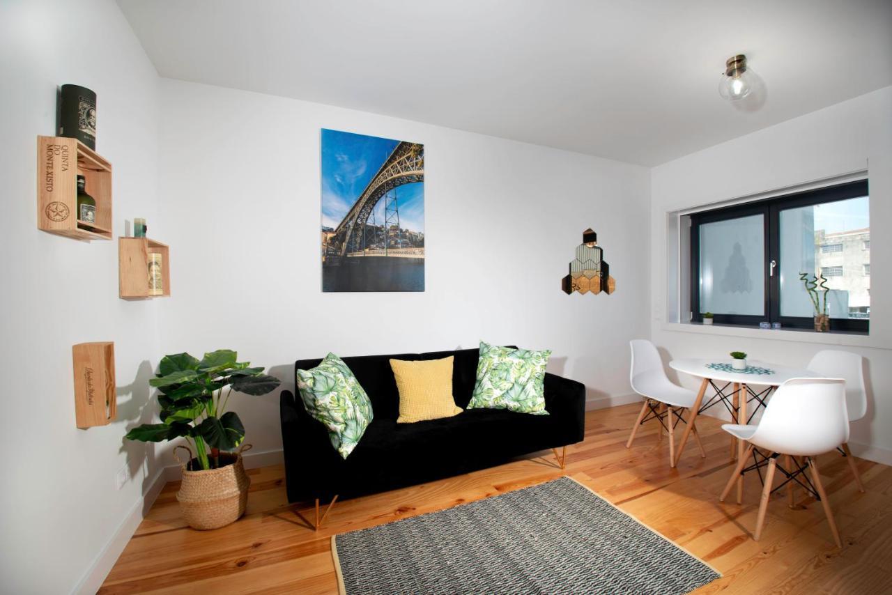 Guest H4U - Porto Batalha City Center Екстер'єр фото