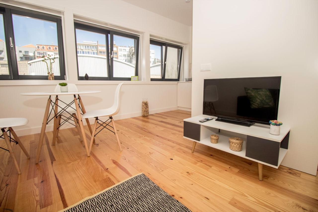 Guest H4U - Porto Batalha City Center Екстер'єр фото